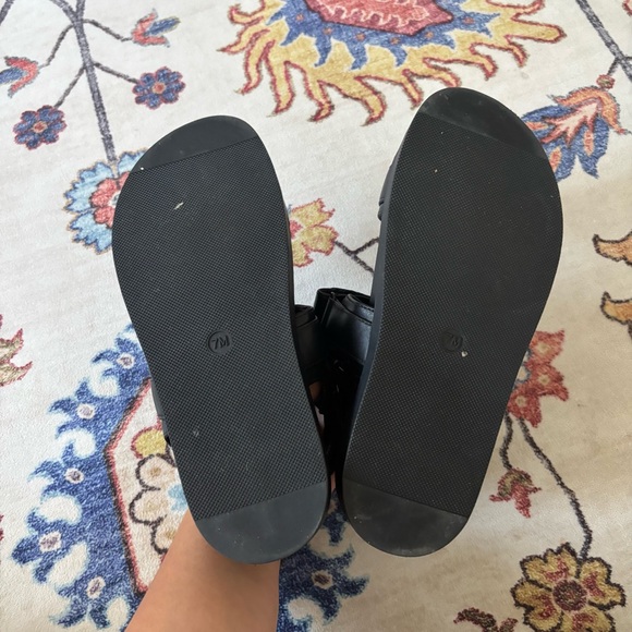 Cushionaire Black Velcro Adjustable Double Strap Slip On Sandals Size 7 - Picture 3 of 6